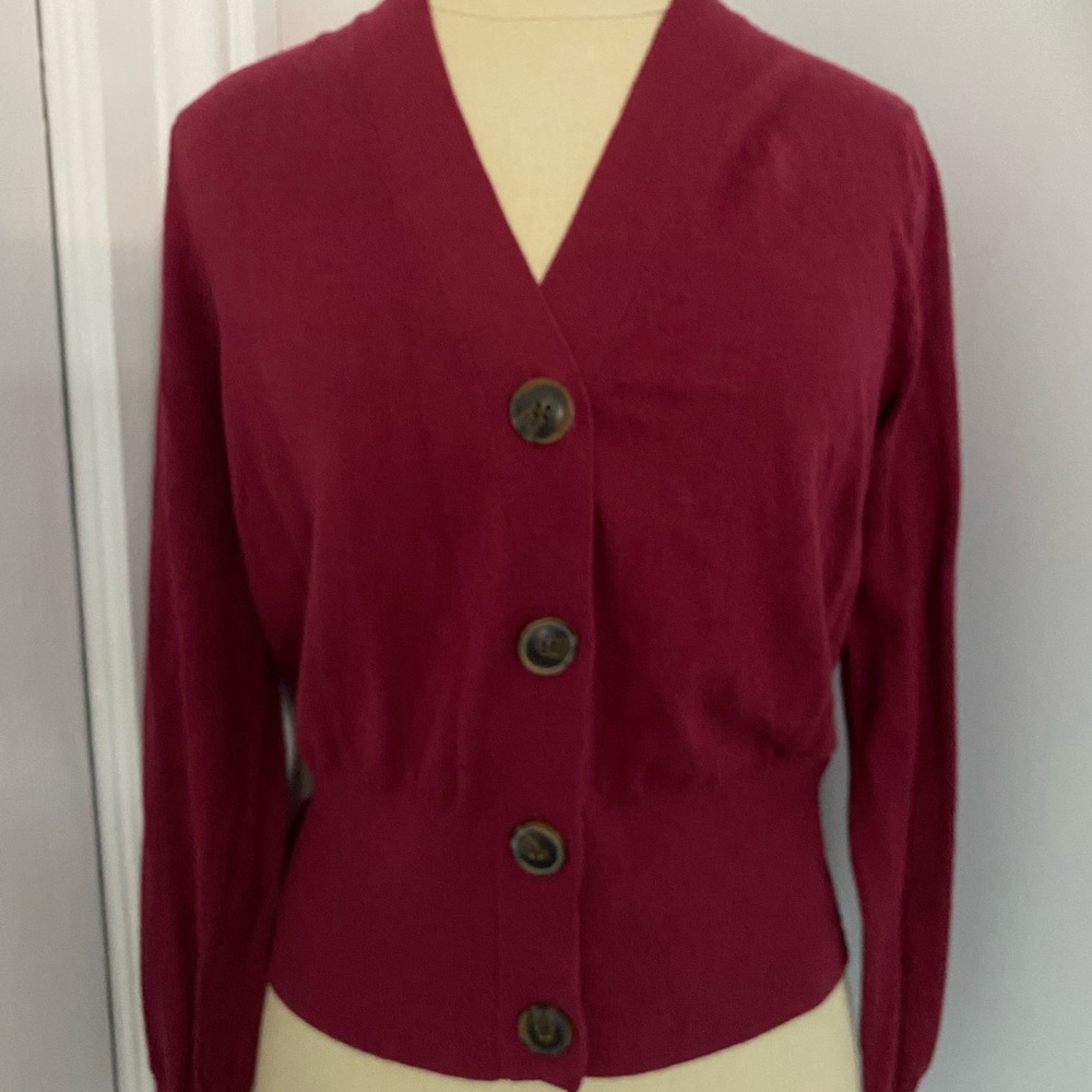 Burgundy / dark red cardigan